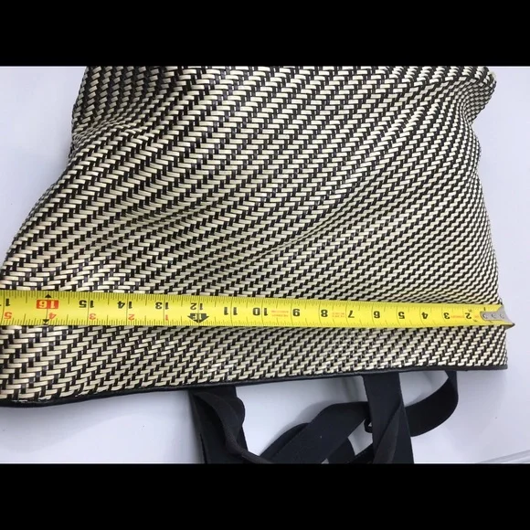 Vince Camuto Straw Bag - Picture 3 of 8